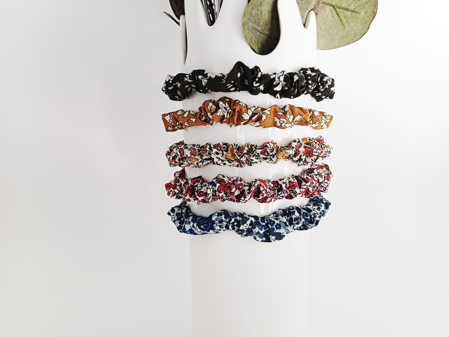 Lucy, le skinny scrunchie en tissu Liberty