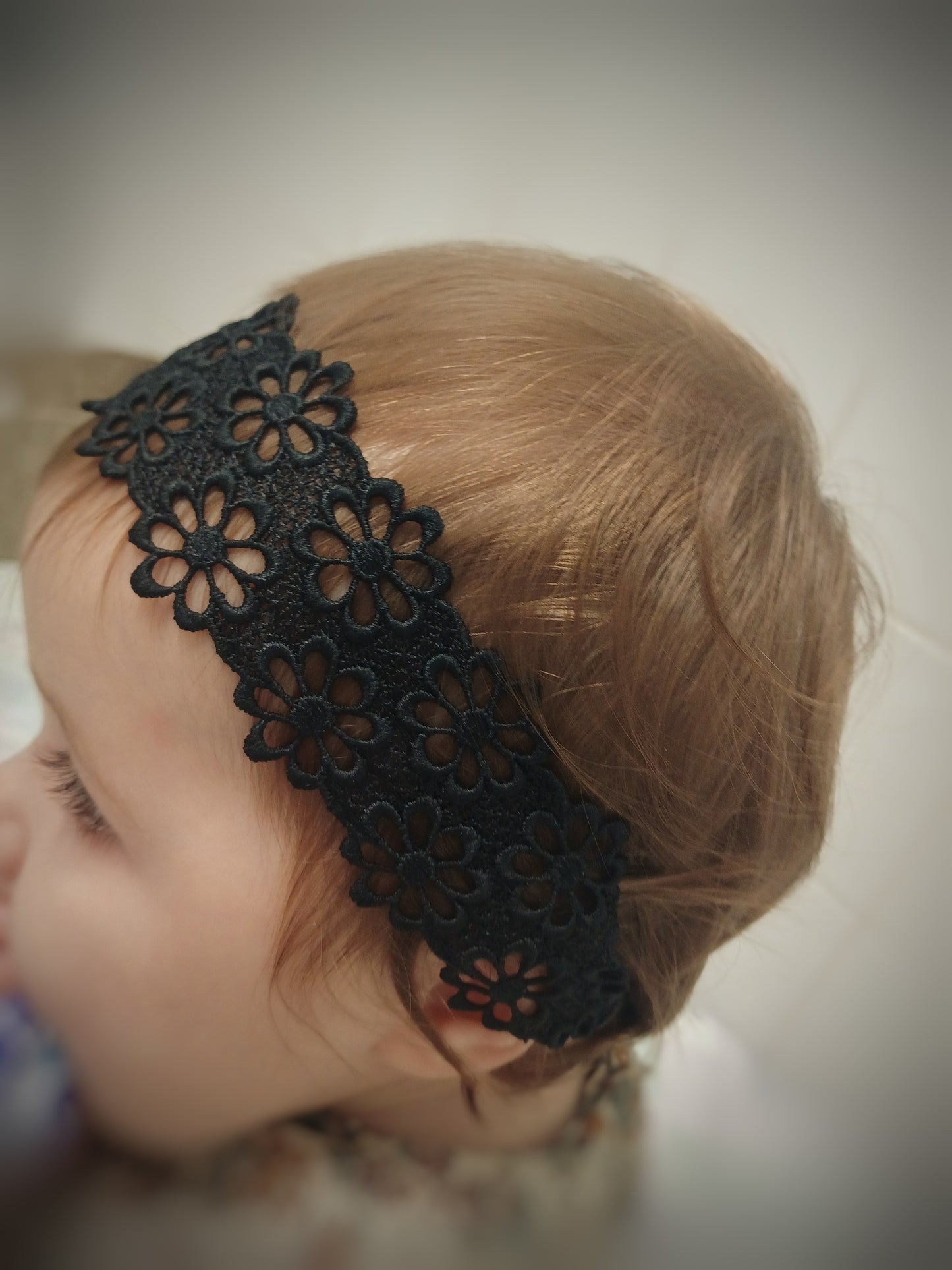 Maybel, the lace headband