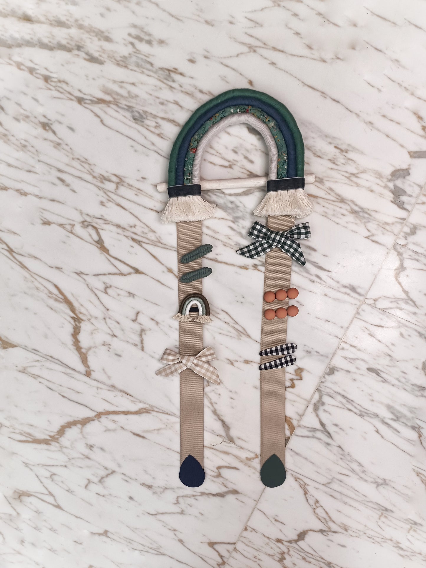 Aurore, the rainbow clip holder