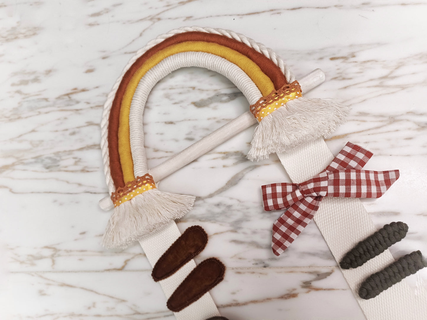 Aurore, the rainbow clip holder