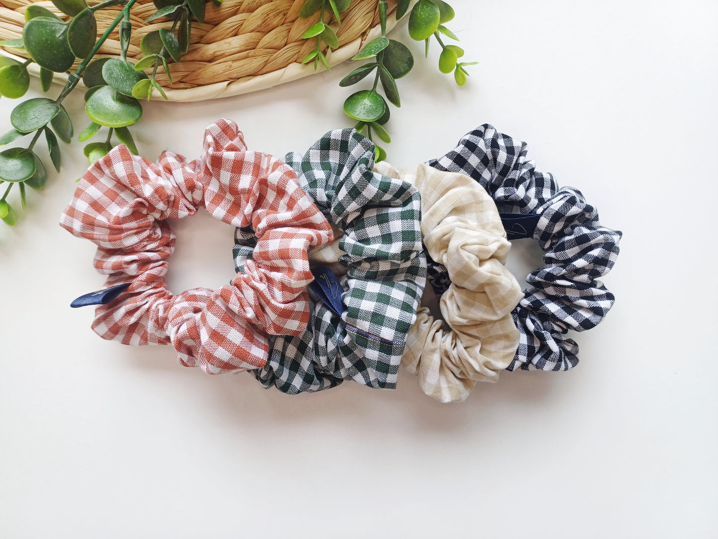 Leïla, the Vichy scrunchie