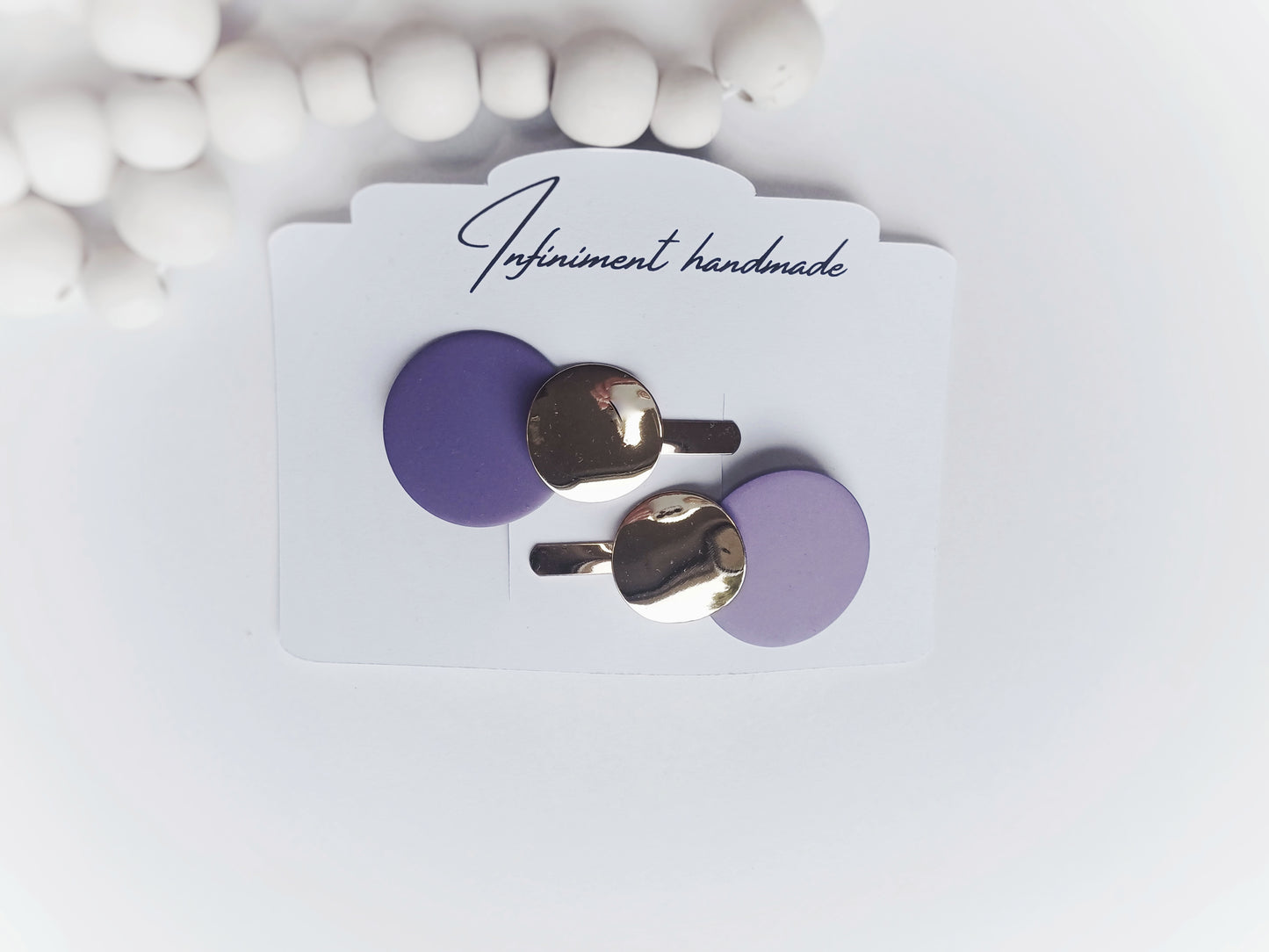Opaline, the “hair slides”