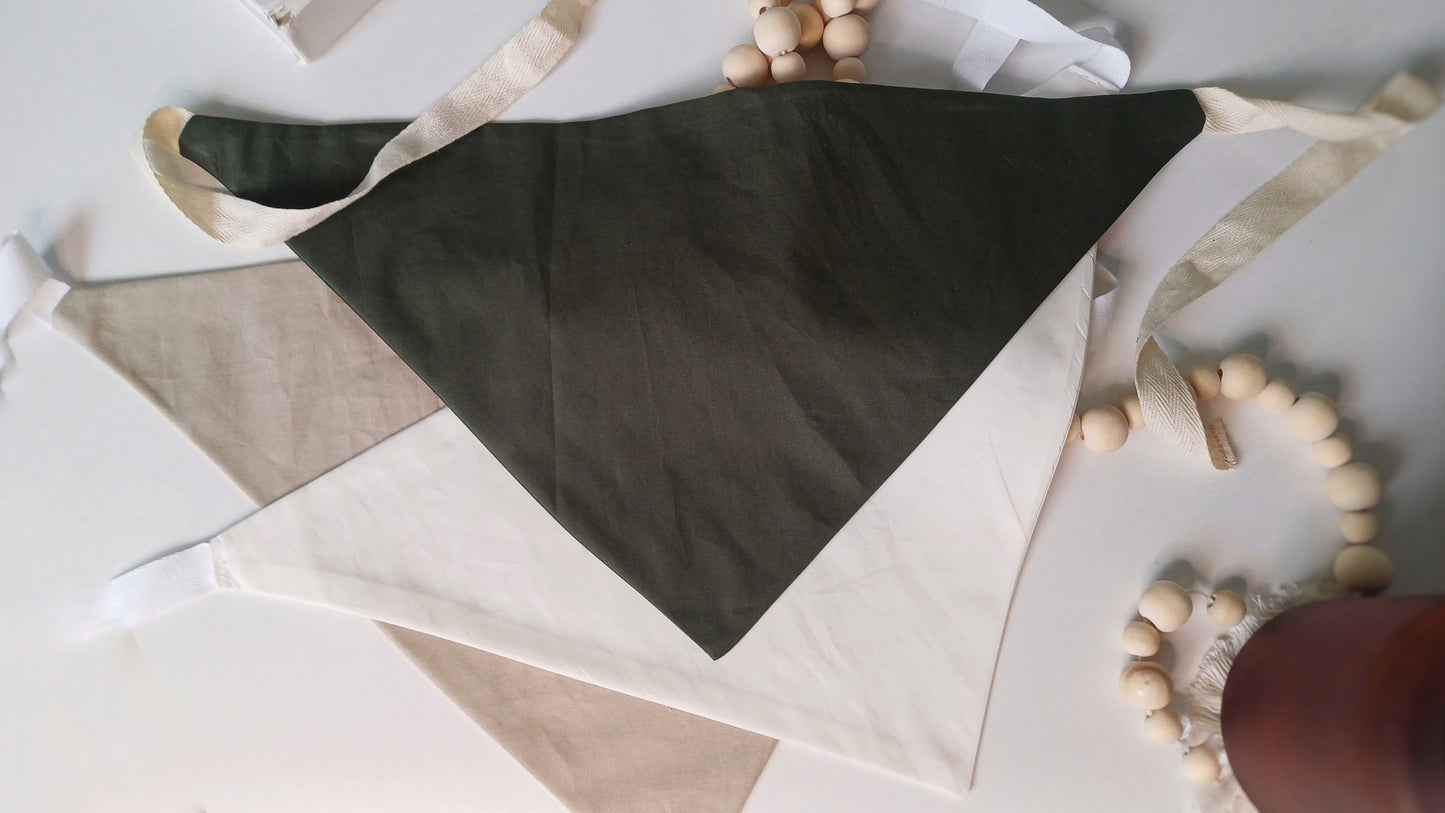 Amandine, the small plain scarves