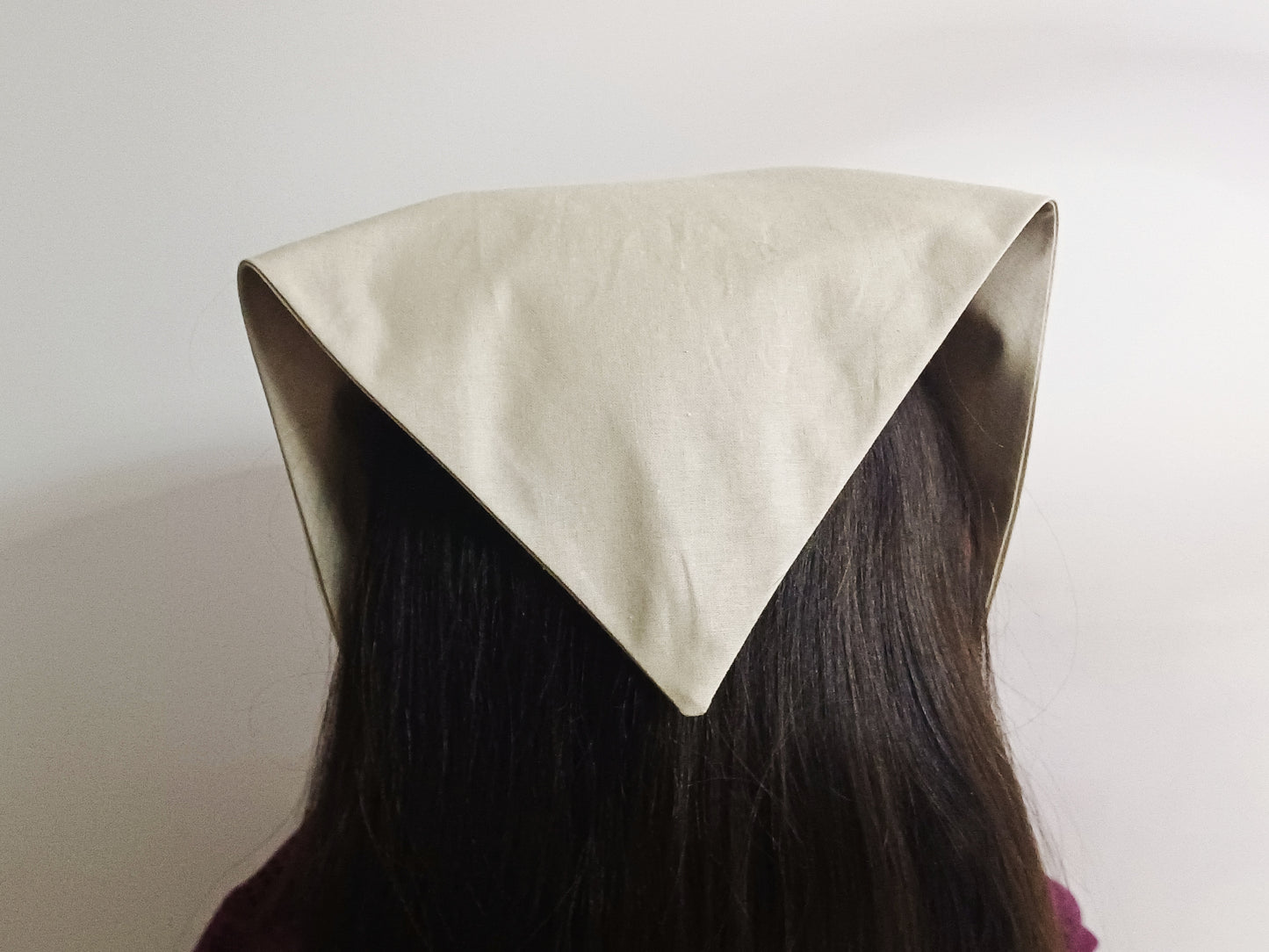 Amandine, the small plain scarves