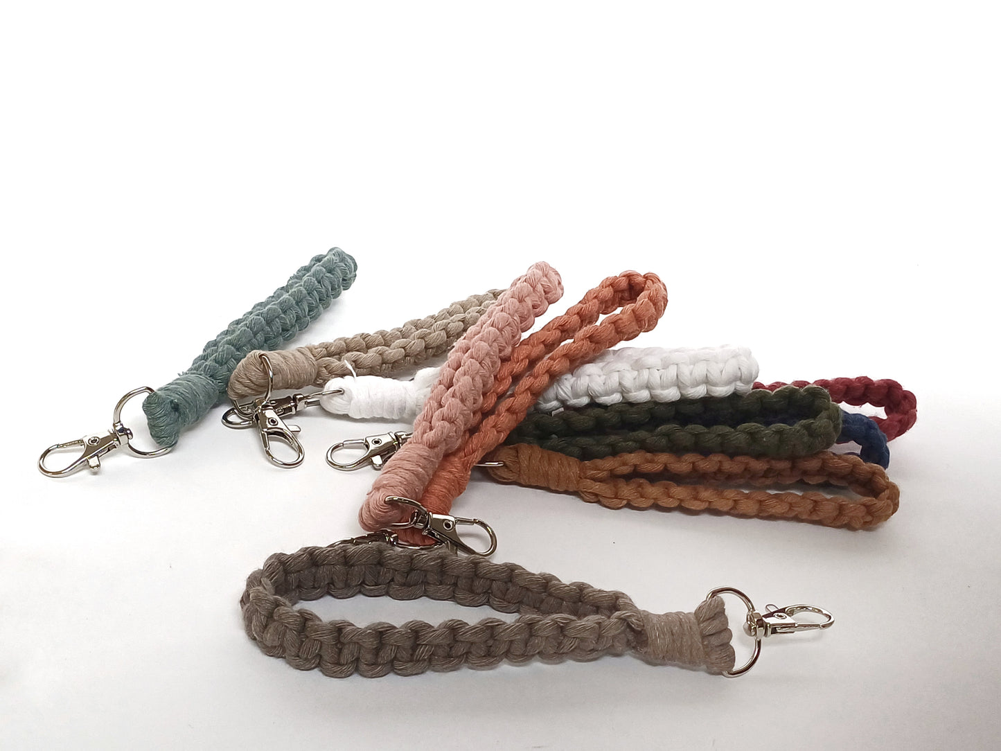 Tuscany, the macramé bracelet key ring