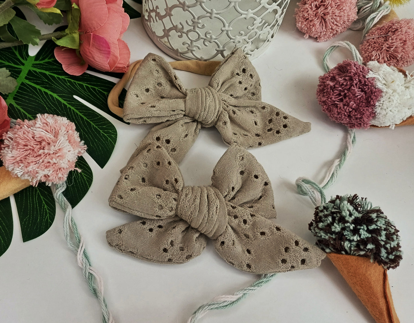 Grace, the broderie anglaise bow
