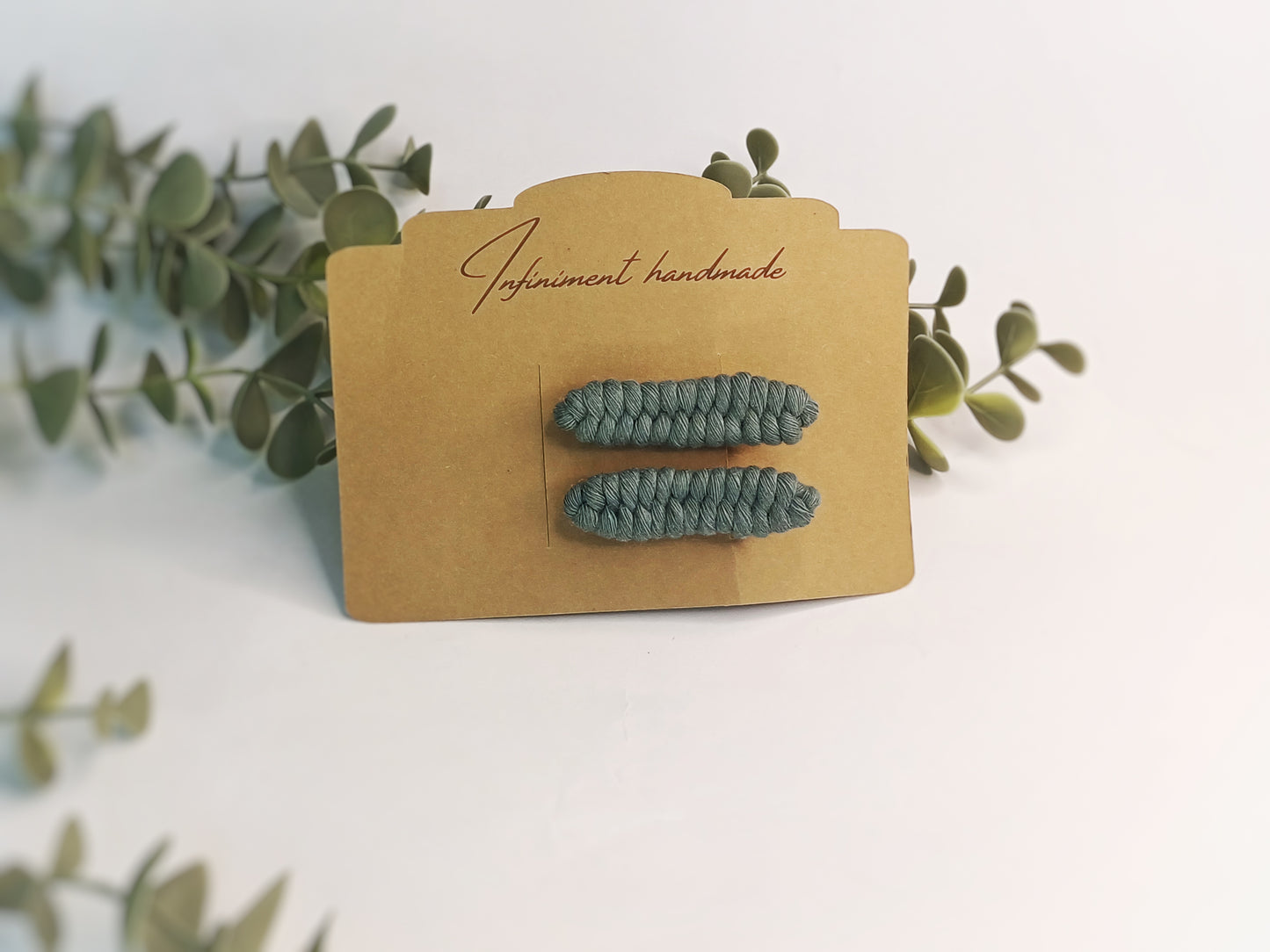 Mini Eloïse, les pinces en macramé