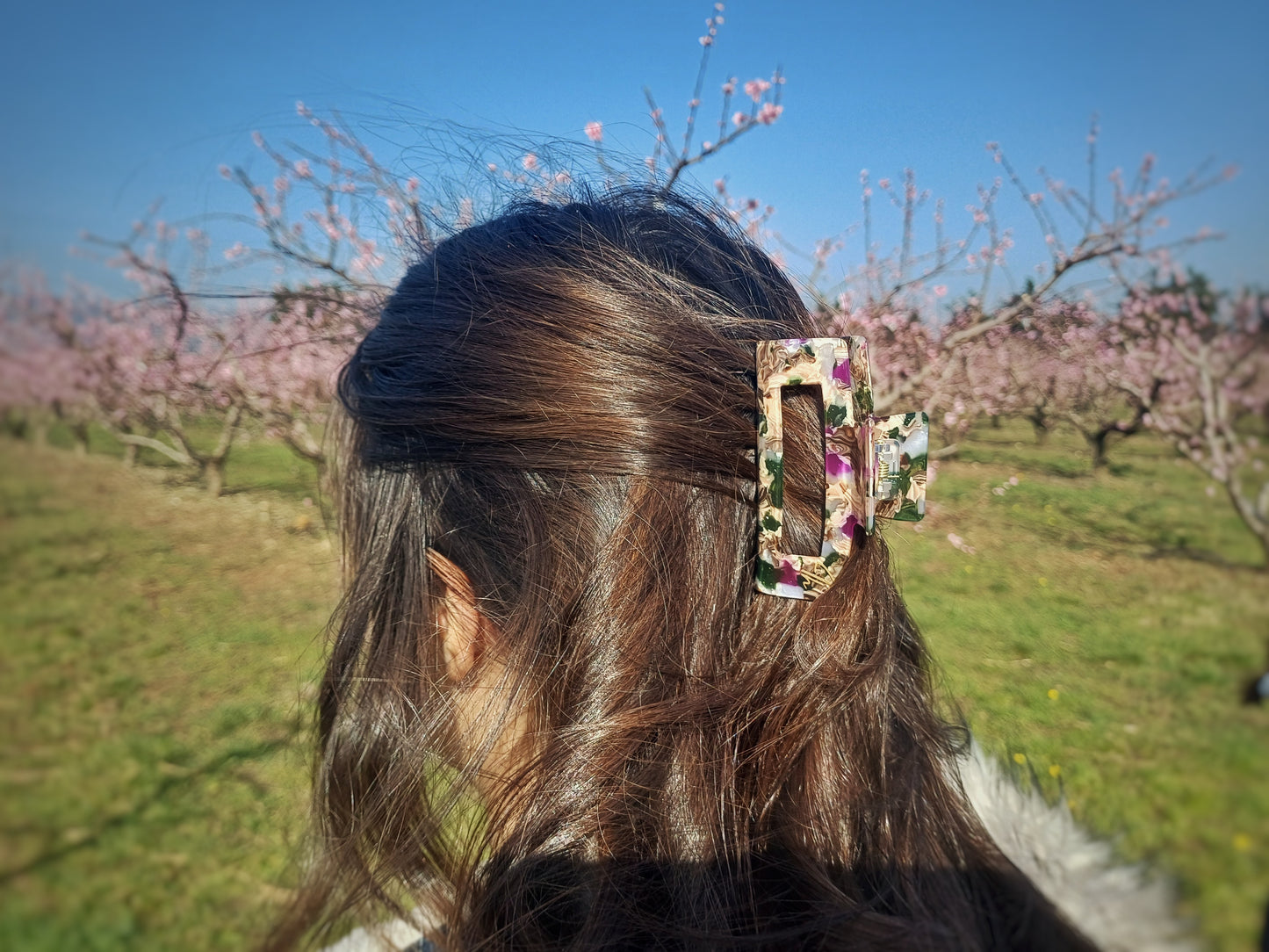 Célia, the hair claw clip