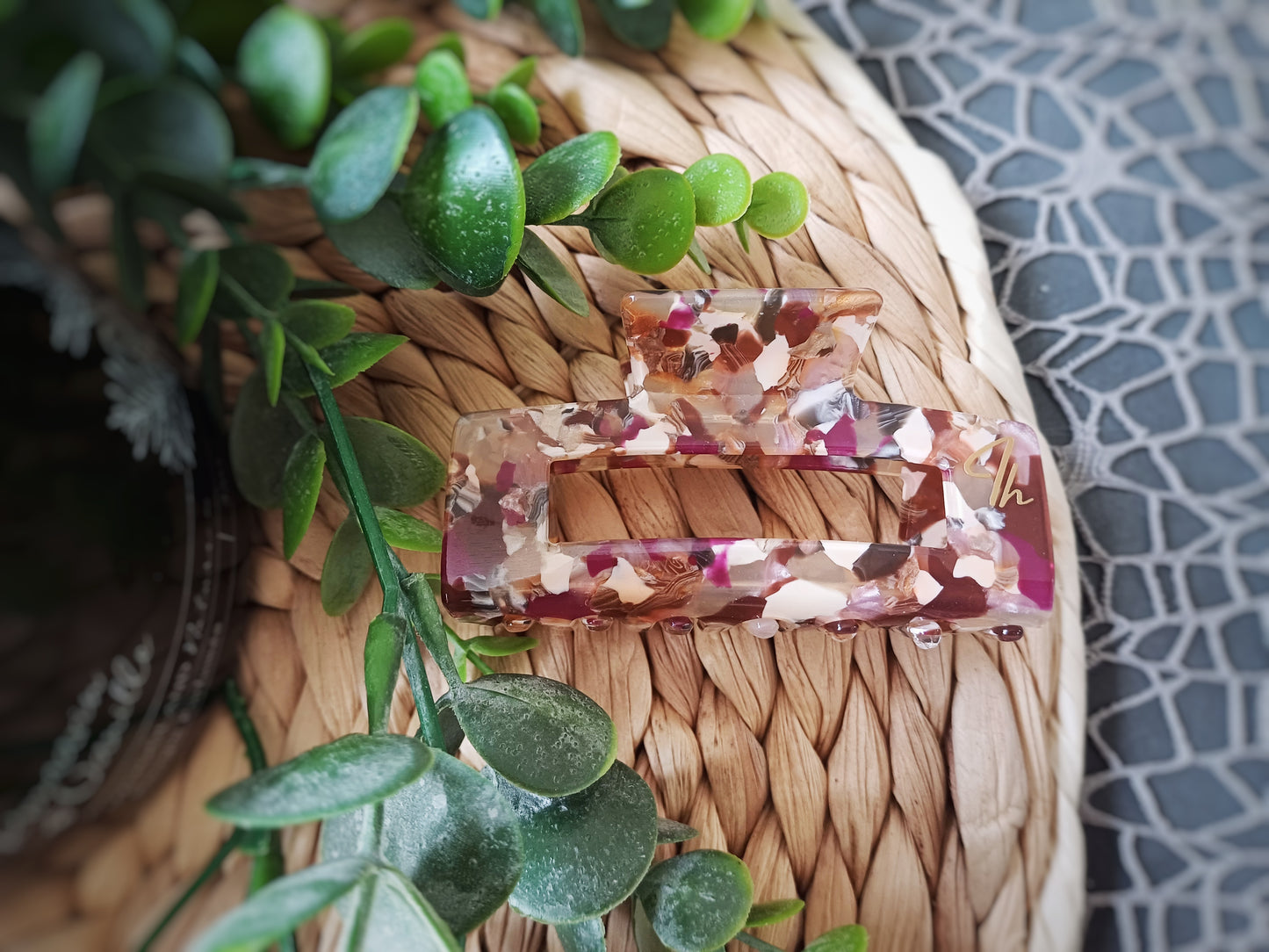 Célia, the hair claw clip
