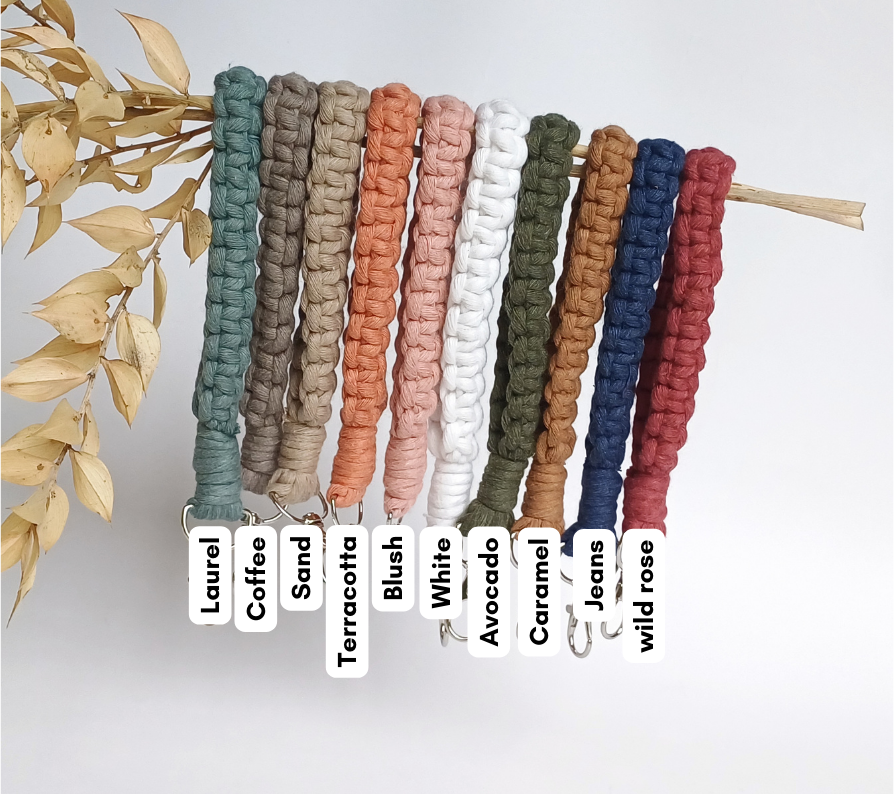 Tuscany, the macramé bracelet key ring