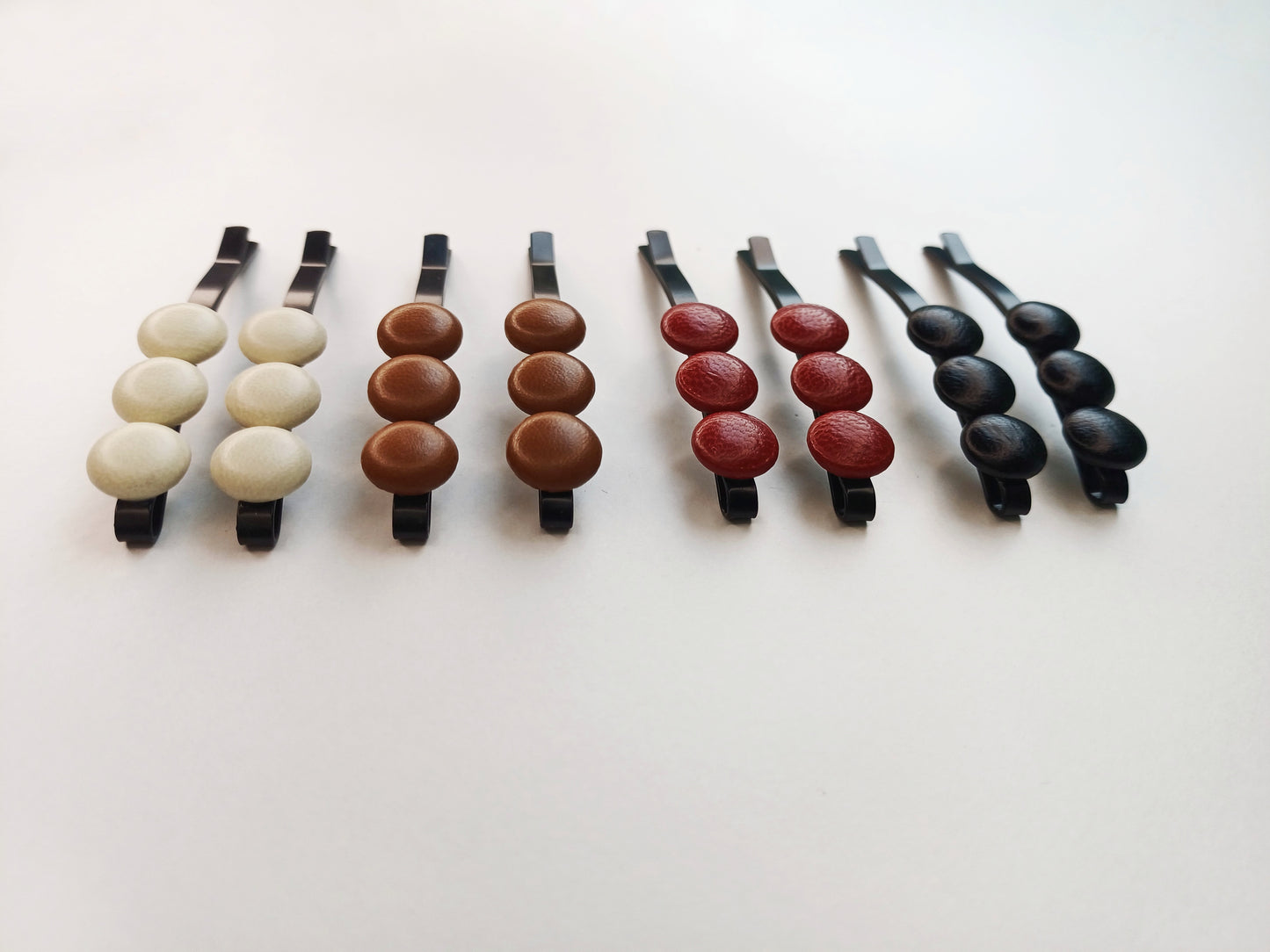 Dakota, les hair slides cuir